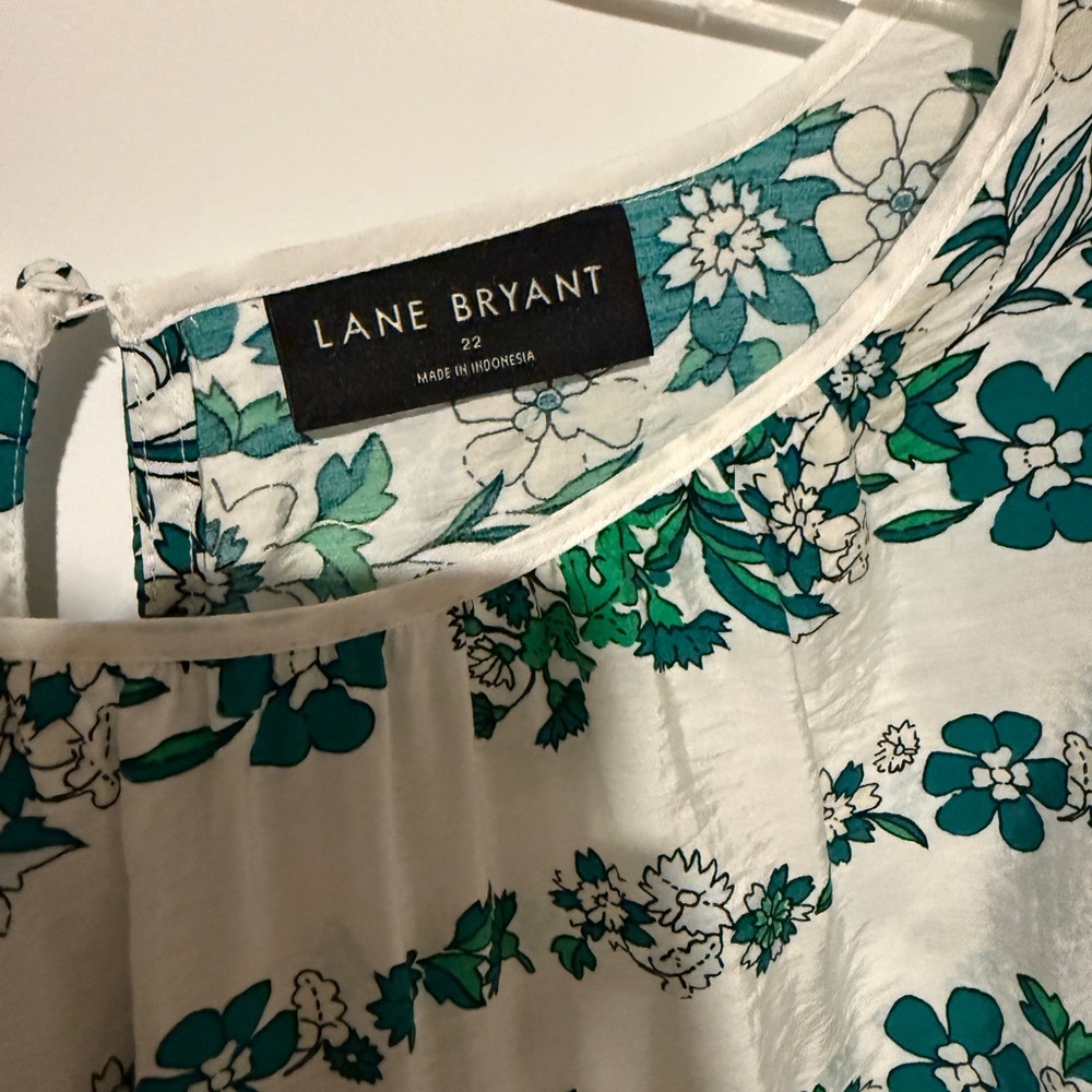 Lane Bryant Green and White Floral Blouse - Picture 2 of 4